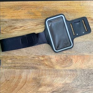 Arm band for iPhone 6-12 small